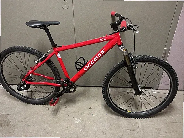 Access XCL Mountain,26in, new SRAM,Deore XLT,medium, 1x9 drive train,tuned up